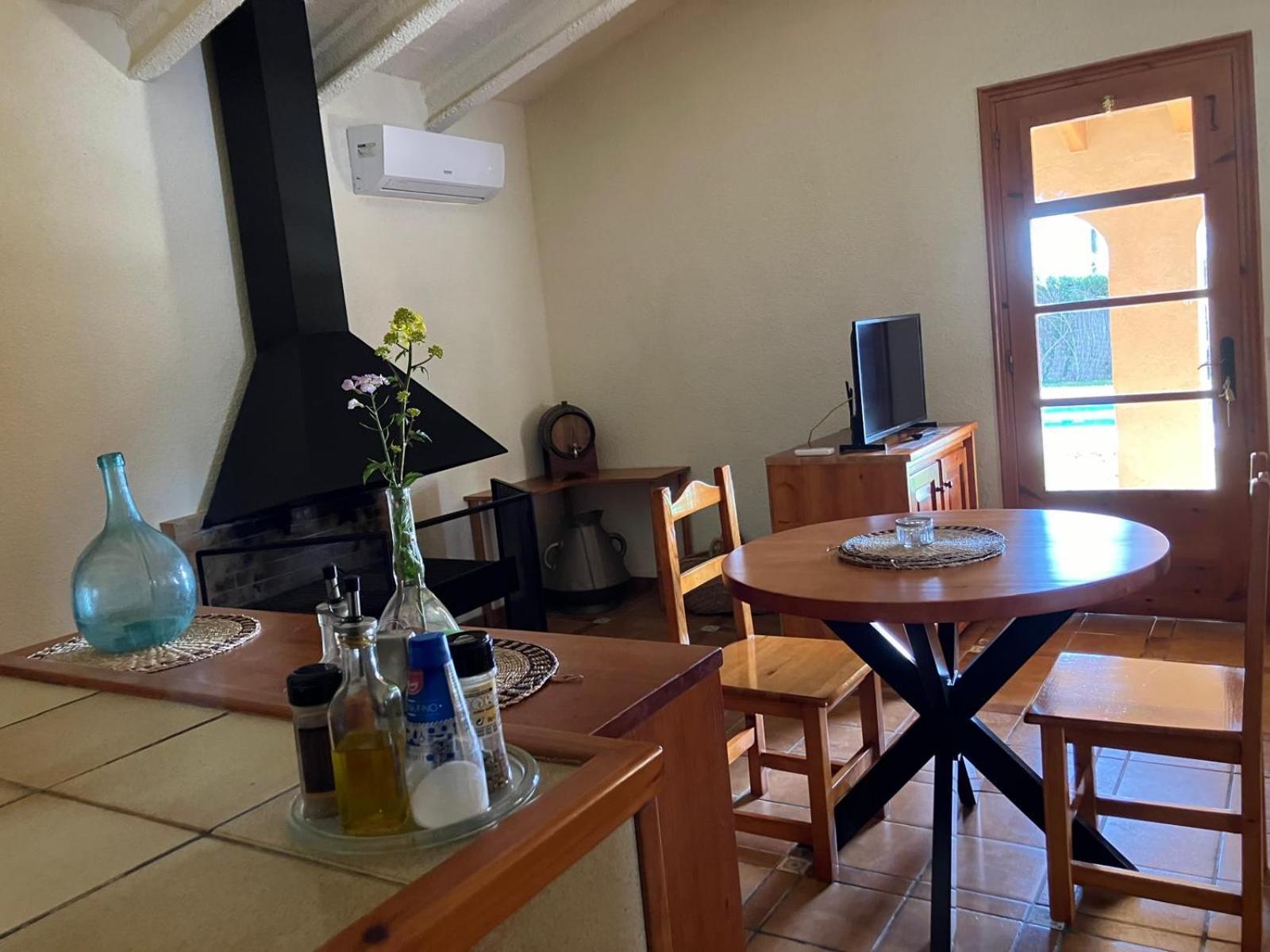 Apartment With Private Pool And Garden San Martín Sarroca Exterior photo